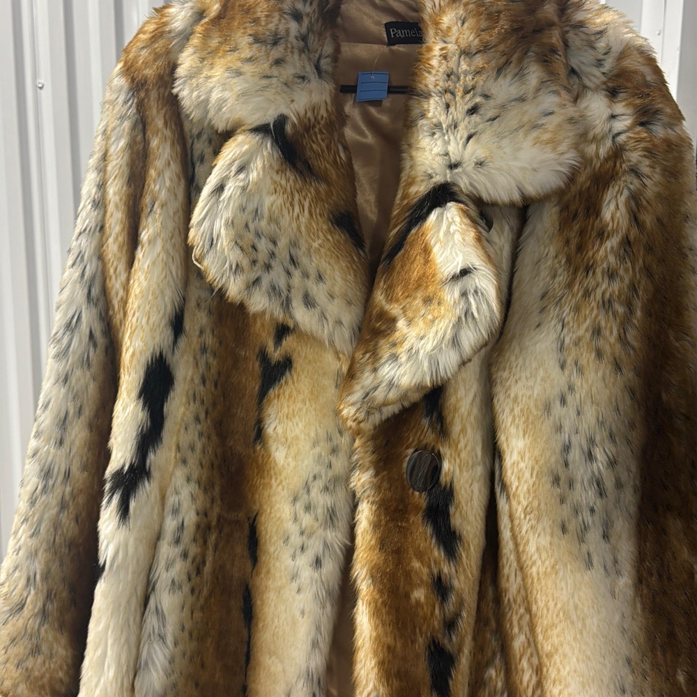 Pamela McCoy Faux Lynx Bobcat Fur Coat, Elegant Faux Fur Coat Vegan Sz Large - Picture 14 of 17